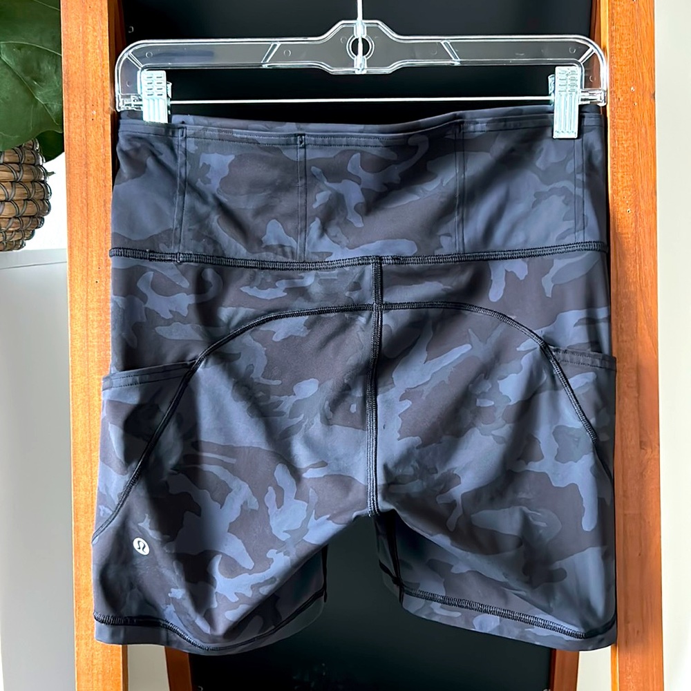 Lululemon Fast and Free camo short size 8